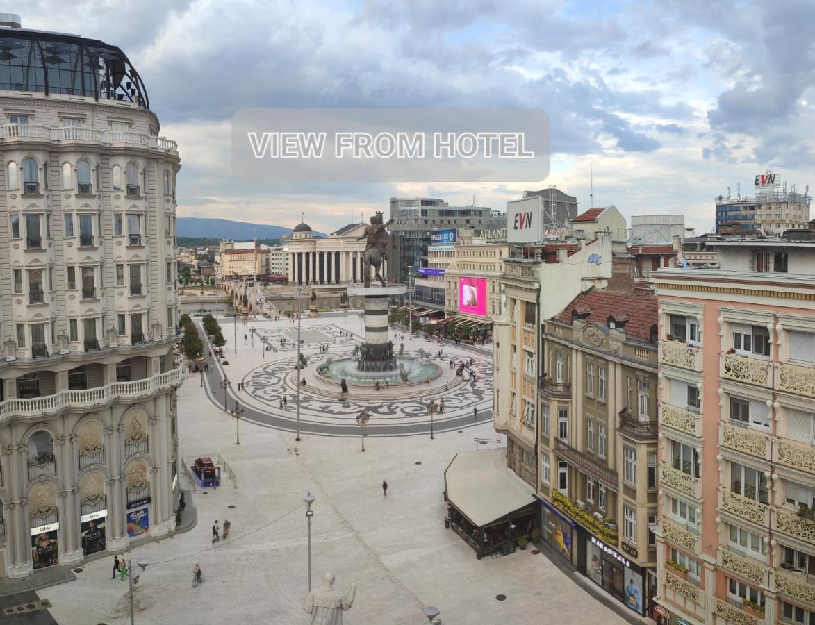 Hotel Square Скопие Екстериор снимка