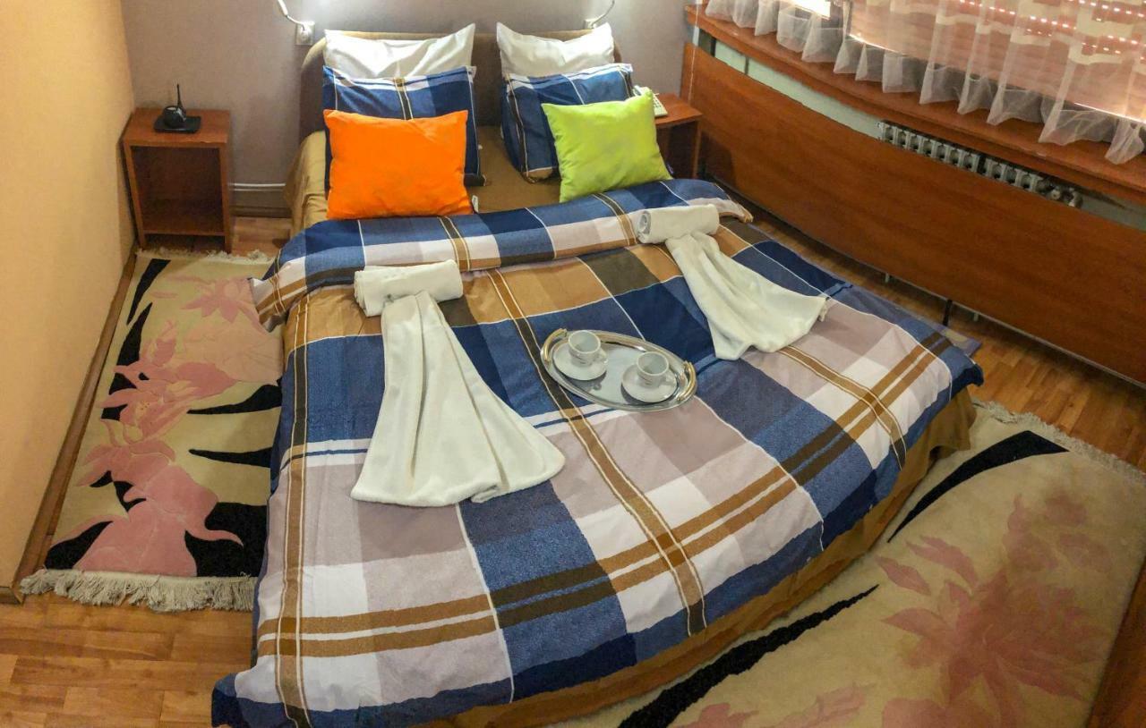 Hotel Square Скопие Екстериор снимка